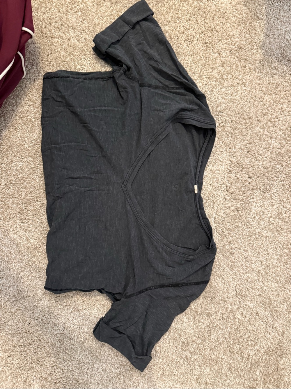 Womenโs Lululemon Short Sleeve V-Neck Shirt - Charcoal